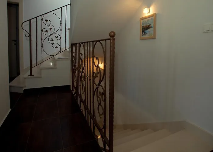Zara Villa *