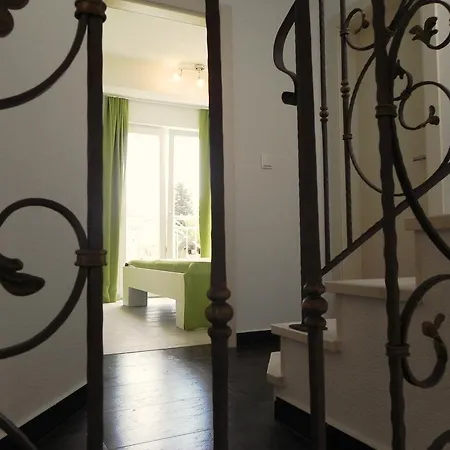 Zara Vila Trogir